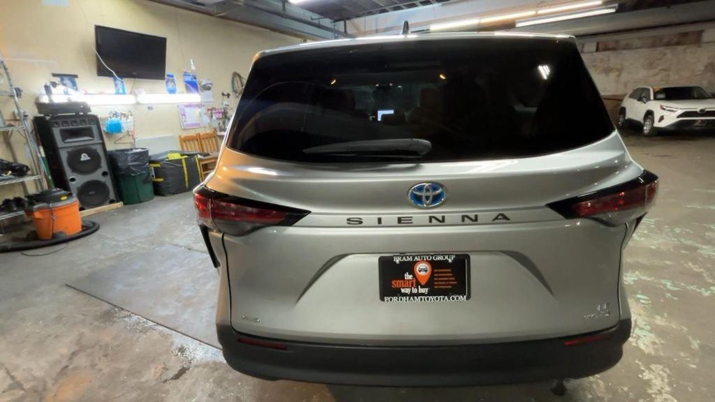 used 2022 Toyota Sienna car, priced at $37,399