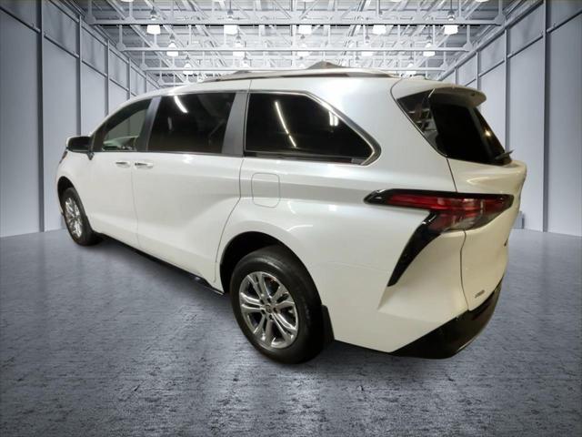 used 2022 Toyota Sienna car, priced at $48,999