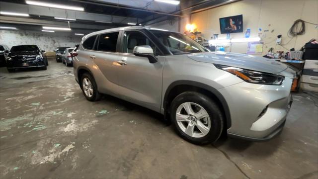 used 2023 Toyota Highlander car, priced at $35,299