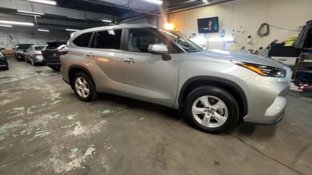 used 2023 Toyota Highlander car, priced at $35,299