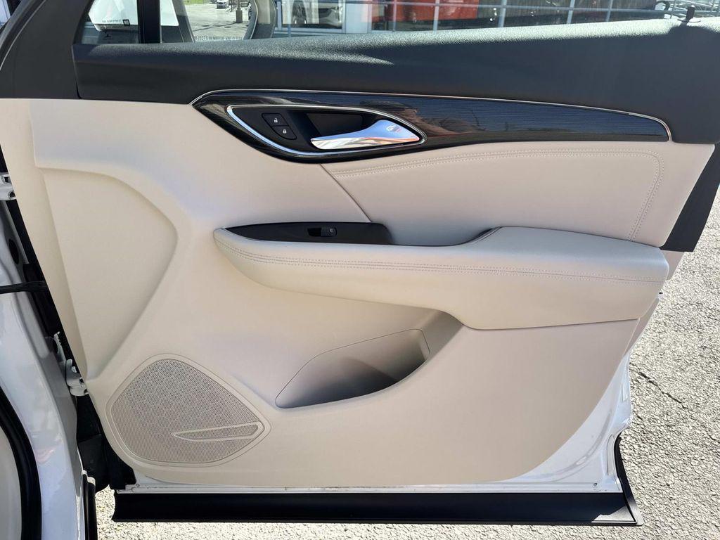 used 2022 Buick Envision car, priced at $23,498