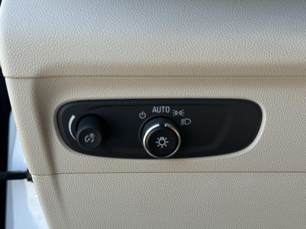 used 2022 Buick Envision car, priced at $23,498