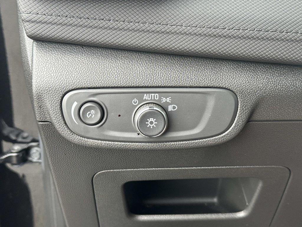 used 2024 Chevrolet TrailBlazer car, priced at $20,993