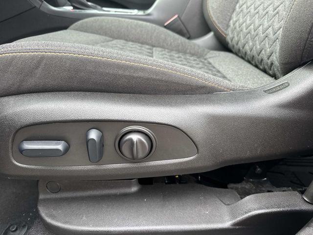 new 2022 Chevrolet Equinox car, priced at $23,599