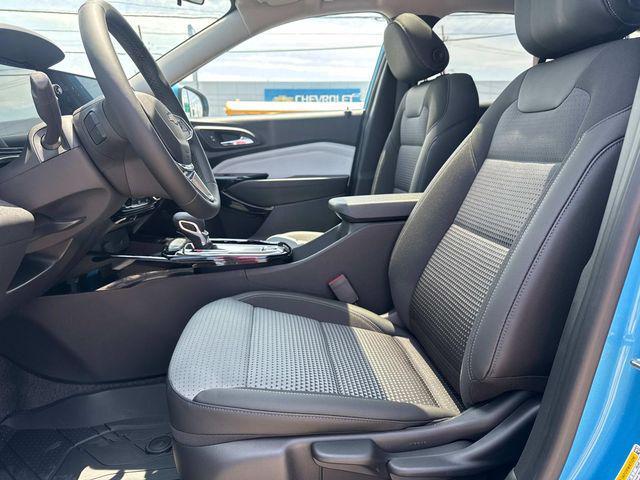 new 2025 Chevrolet Trax car, priced at $26,675