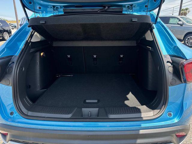 new 2025 Chevrolet Trax car, priced at $26,675