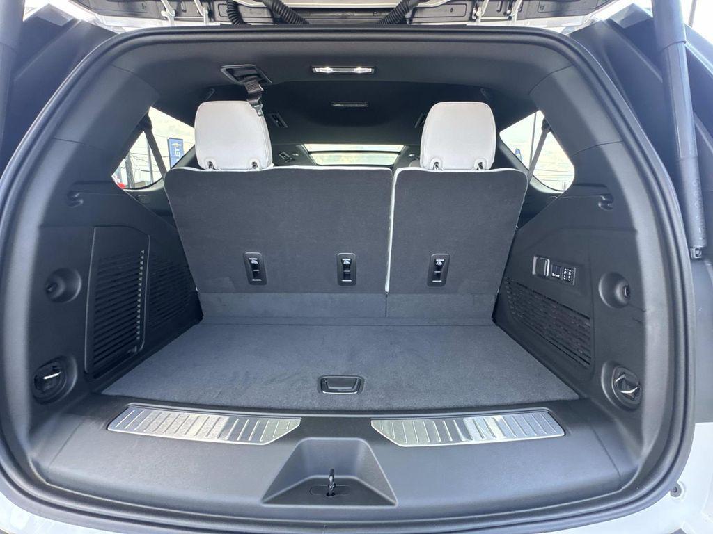 new 2025 Chevrolet Tahoe car, priced at $77,270