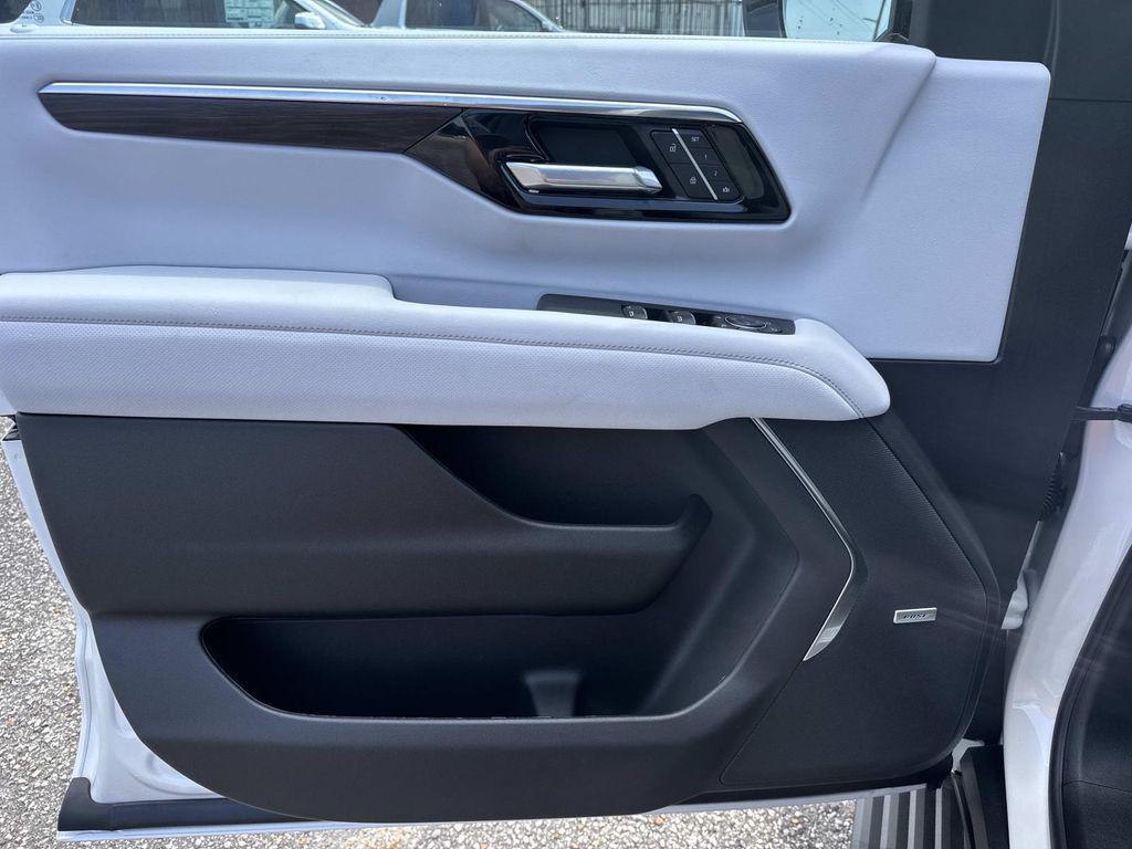 new 2025 Chevrolet Tahoe car, priced at $77,270