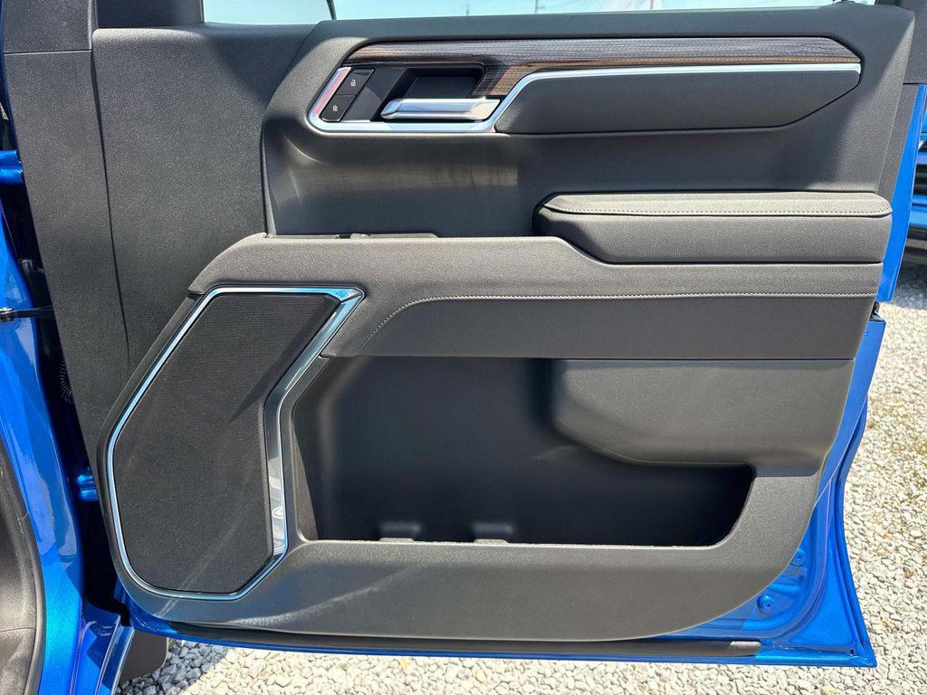 new 2025 Chevrolet Silverado 1500 car, priced at $41,855