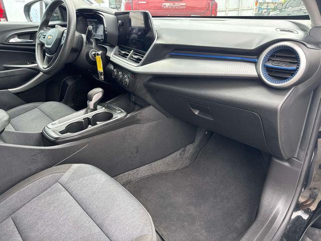 used 2024 Chevrolet Trax car, priced at $19,371