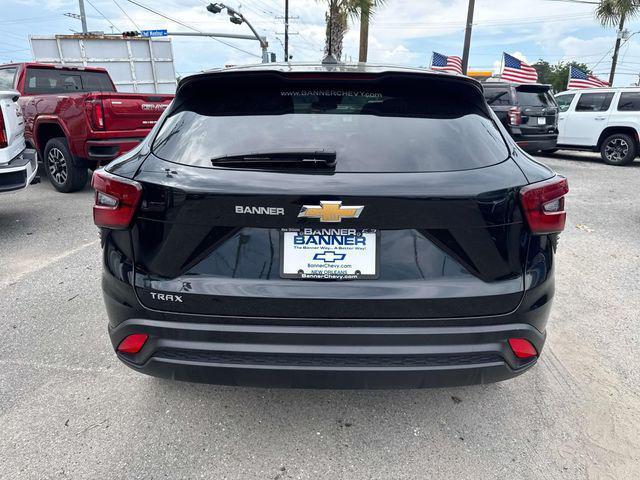 used 2024 Chevrolet Trax car, priced at $19,371