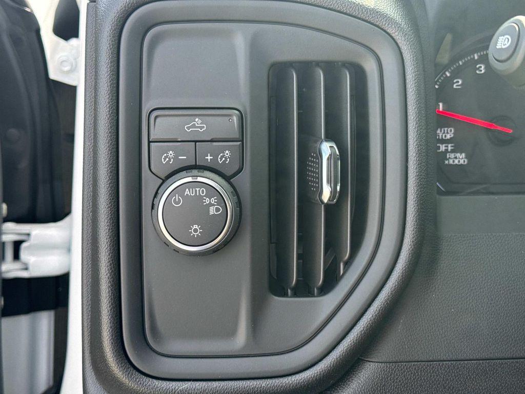 new 2025 Chevrolet Silverado 1500 car, priced at $39,340