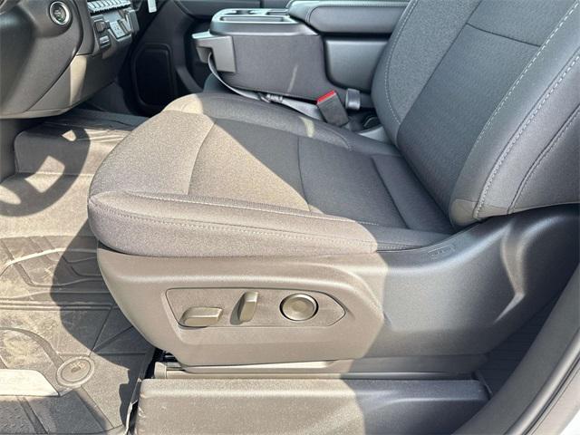 new 2025 Chevrolet Silverado 1500 car, priced at $40,090