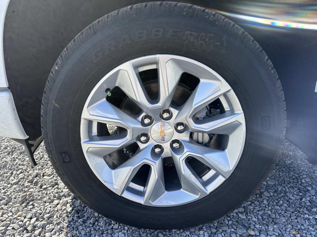 new 2026 Chevrolet Silverado 1500 car, priced at $42,115