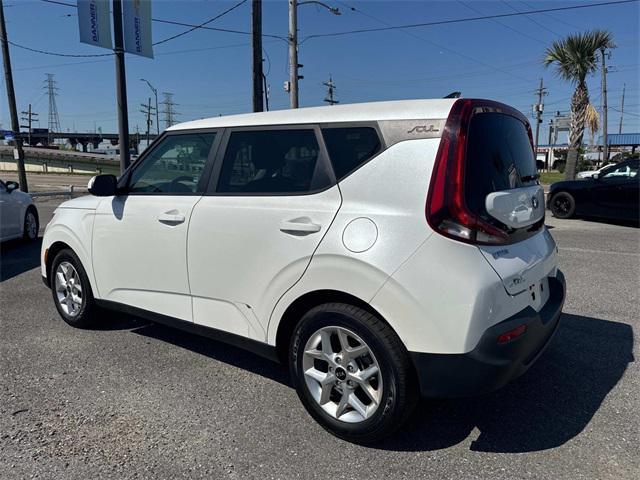 used 2021 Kia Soul car, priced at $15,500
