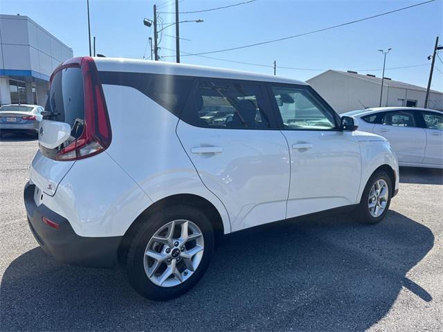 used 2021 Kia Soul car, priced at $15,500