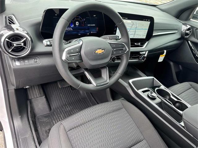 new 2026 Chevrolet Equinox car, priced at $30,940