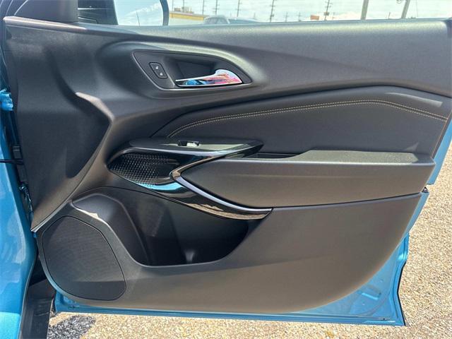 new 2025 Chevrolet Trax car, priced at $27,880