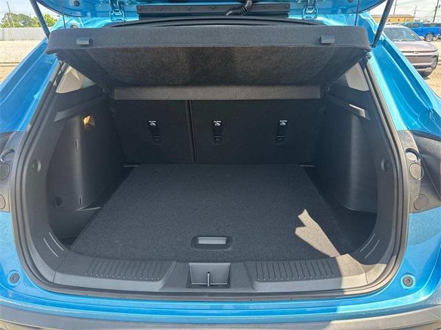 new 2025 Chevrolet Trax car, priced at $27,880