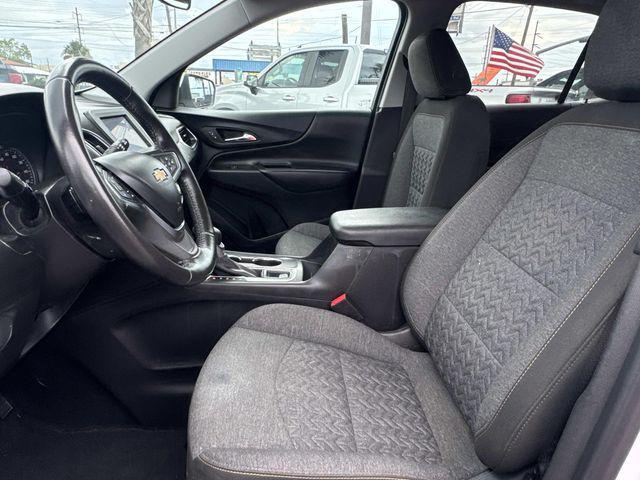 new 2022 Chevrolet Equinox car, priced at $26,599
