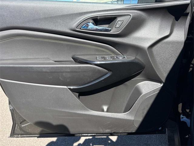 new 2025 Chevrolet Trax car, priced at $23,485