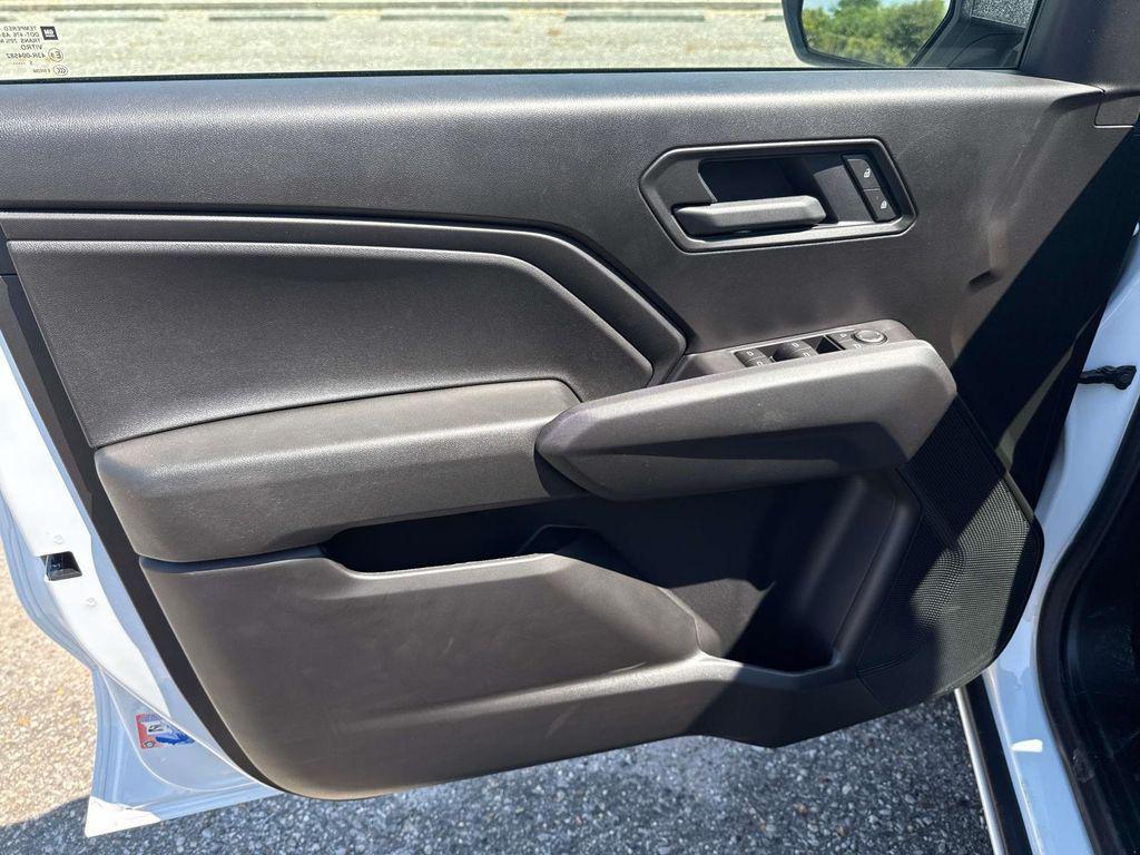 new 2026 Chevrolet Colorado car, priced at $33,280