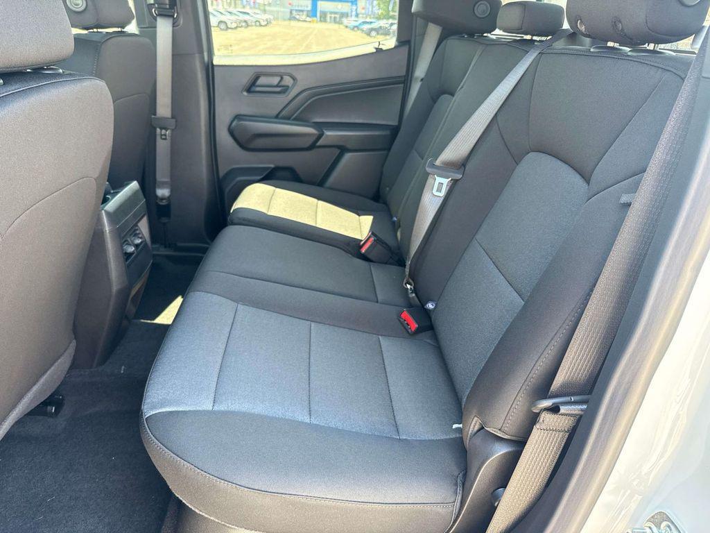 new 2026 Chevrolet Colorado car, priced at $33,280