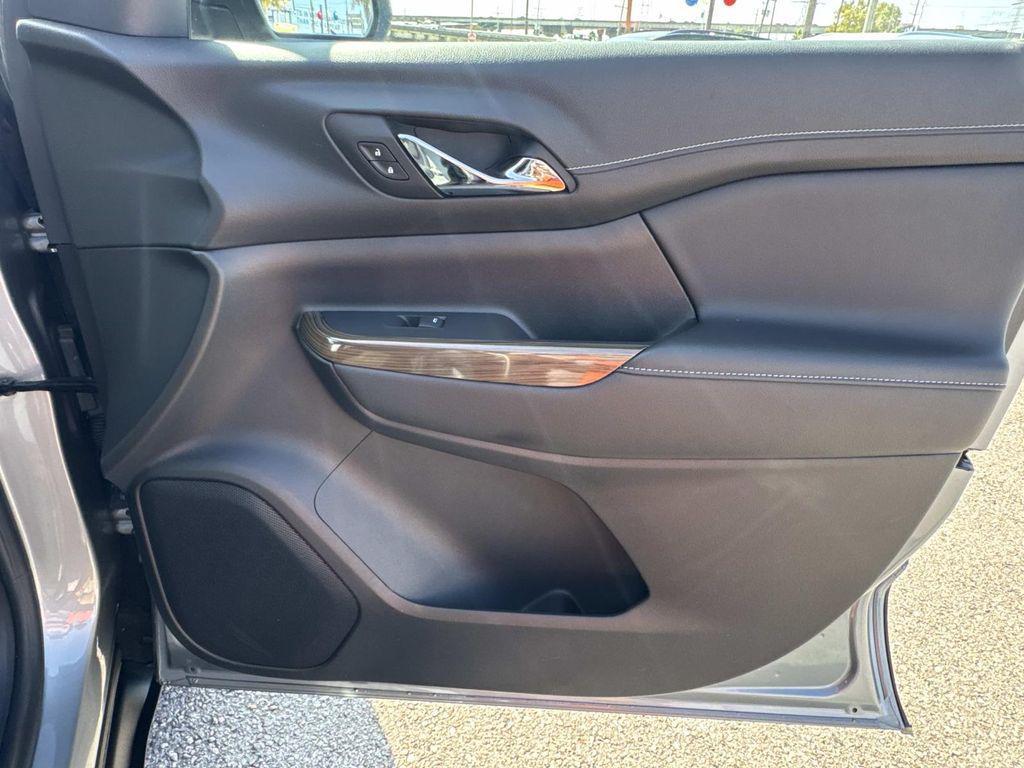 used 2023 GMC Acadia car, priced at $28,149