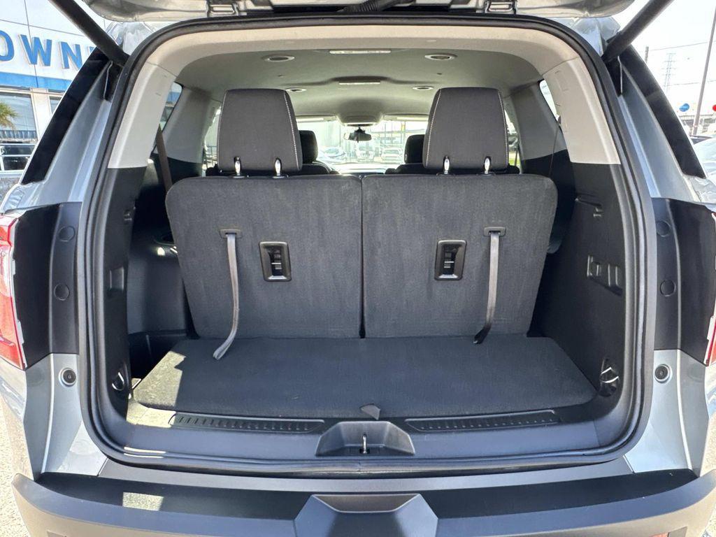 used 2023 GMC Acadia car, priced at $28,149