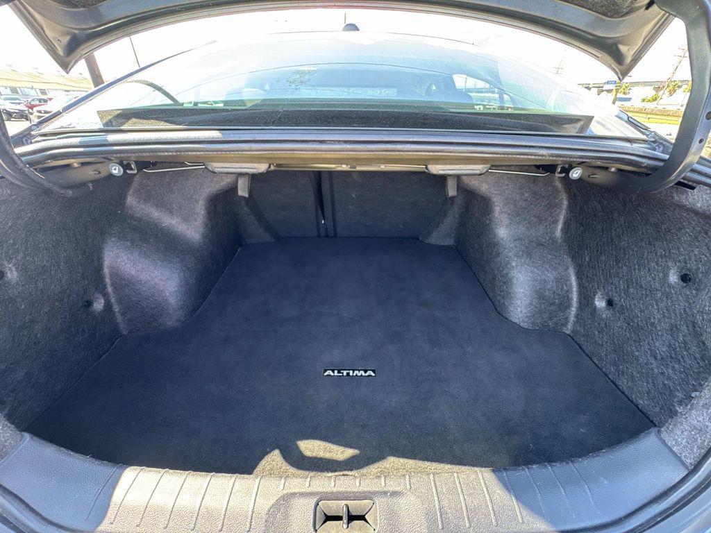 used 2023 Nissan Altima car, priced at $17,998