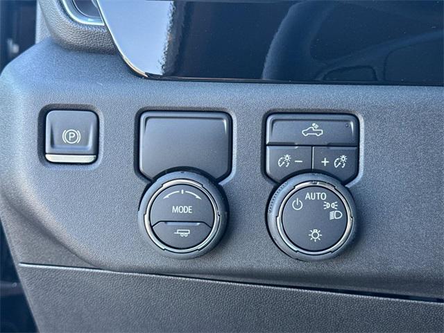 new 2025 Chevrolet Silverado 1500 car, priced at $42,985