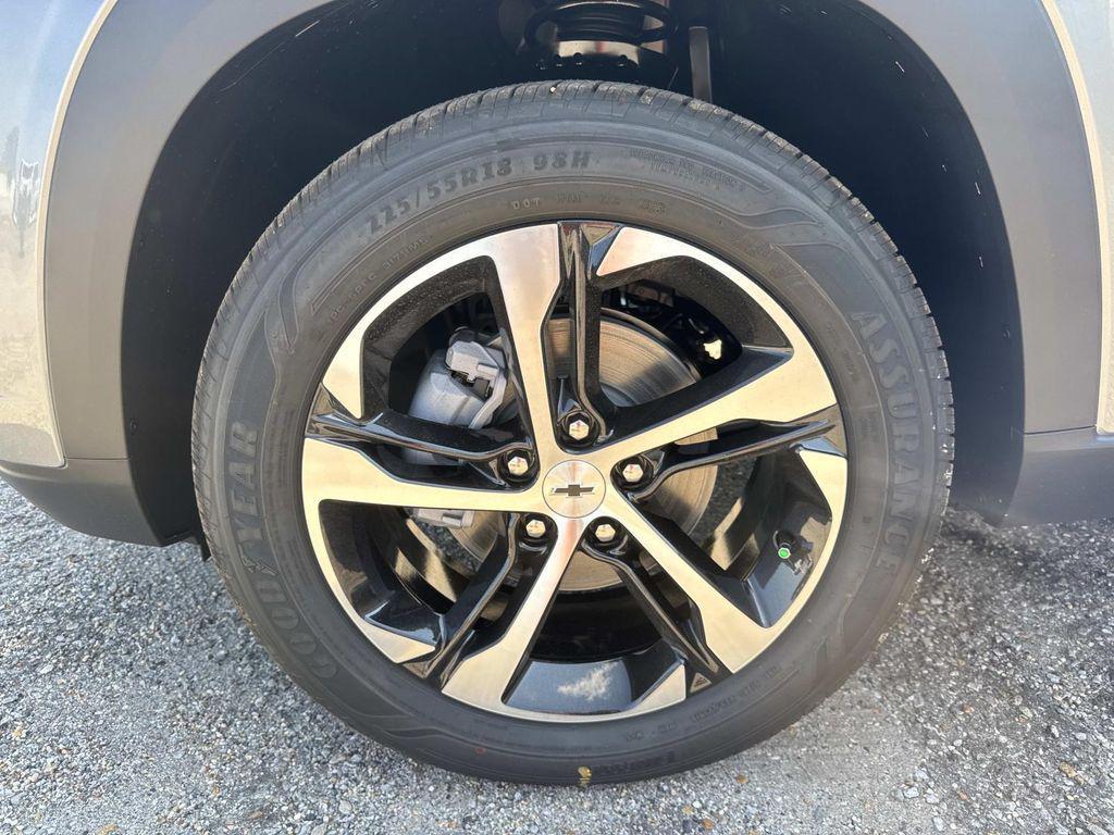 new 2026 Chevrolet Trax car, priced at $24,985