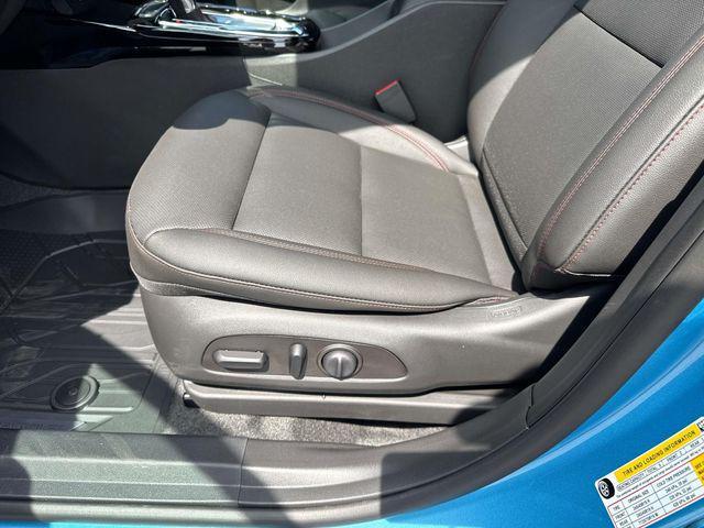 new 2025 Chevrolet Trax car, priced at $27,185