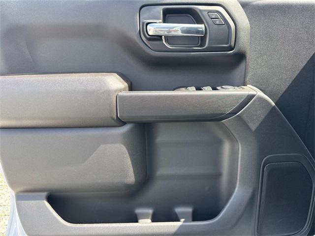 new 2025 Chevrolet Silverado 1500 car, priced at $40,090
