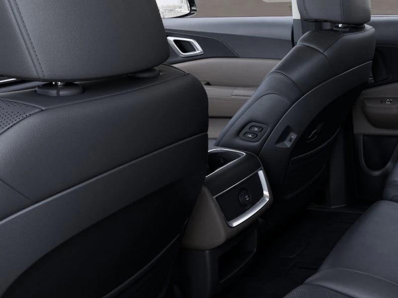 new 2025 Kia Carnival Hybrid car, priced at $43,990