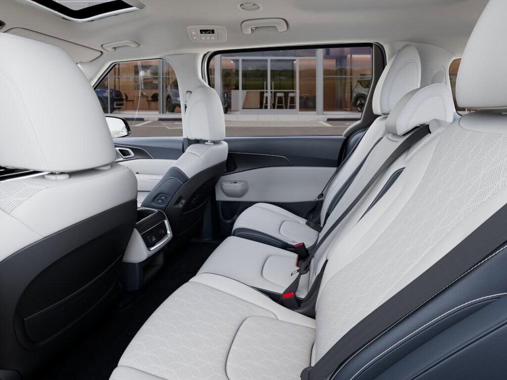 new 2025 Kia Carnival car, priced at $47,523