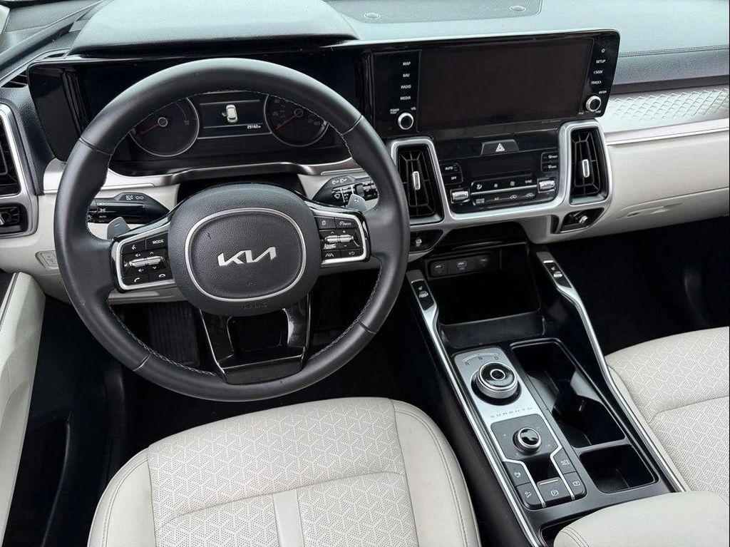 used 2022 Kia Sorento Hybrid car, priced at $28,999
