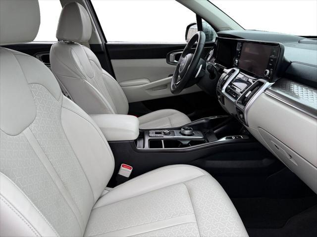 used 2022 Kia Sorento Hybrid car, priced at $31,978