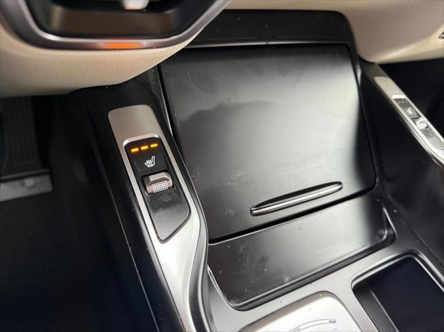 used 2022 Kia Sorento Hybrid car, priced at $31,978