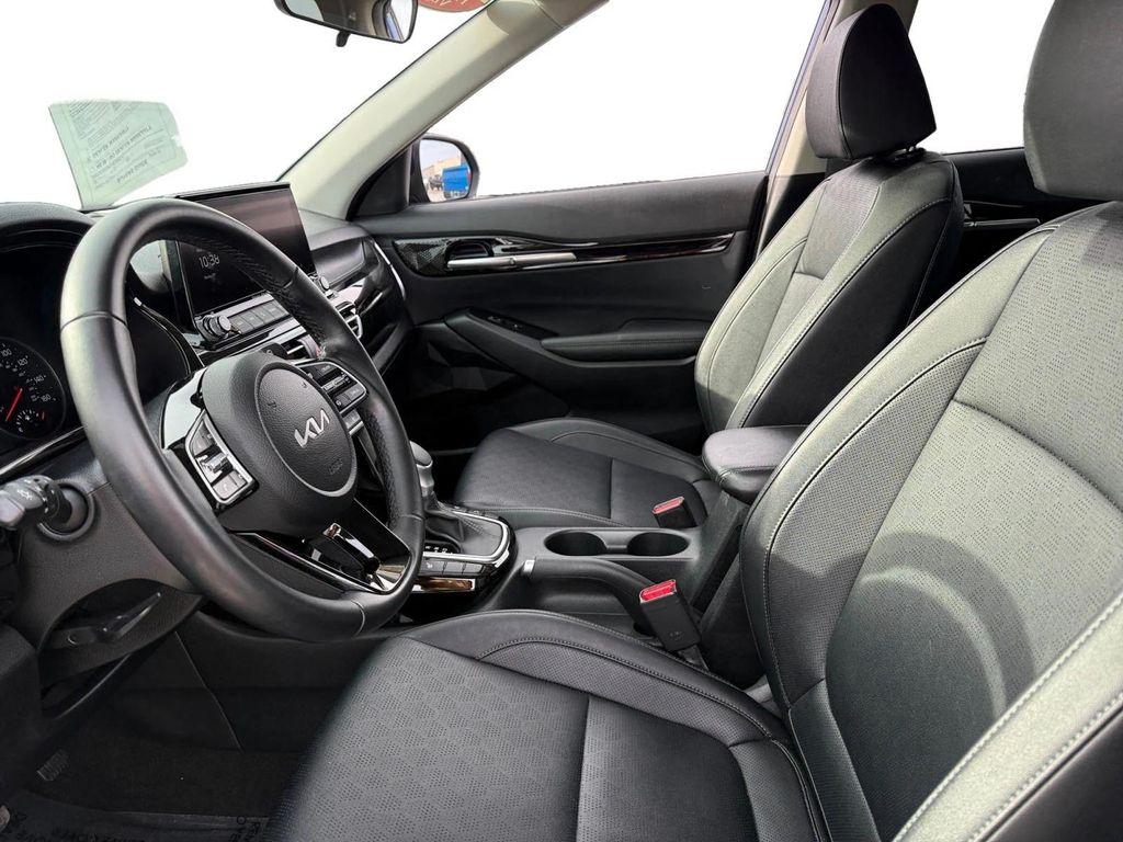 used 2023 Kia Seltos car, priced at $22,997