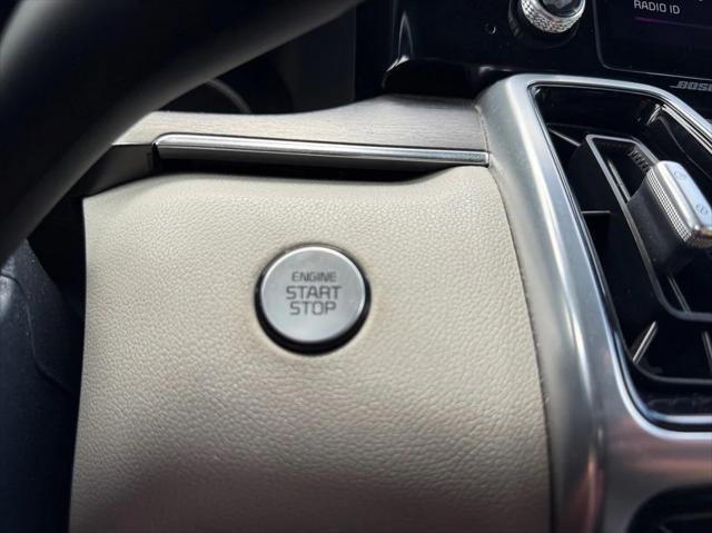 used 2022 Kia Sorento Plug-In Hybrid car, priced at $30,899