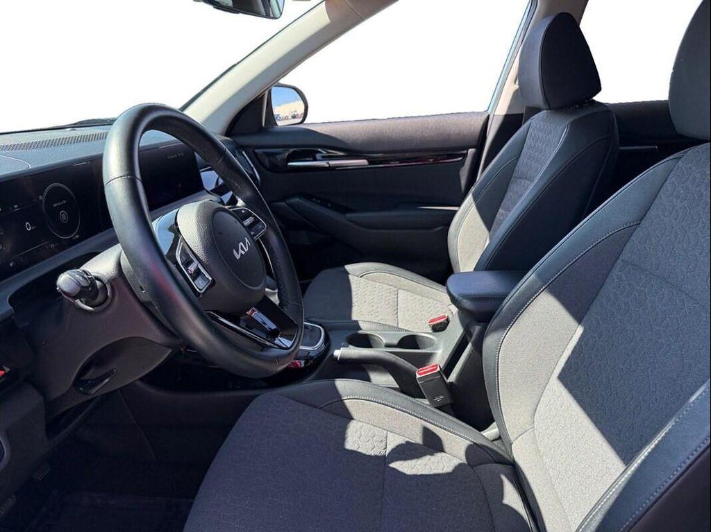 used 2024 Kia Seltos car, priced at $25,297