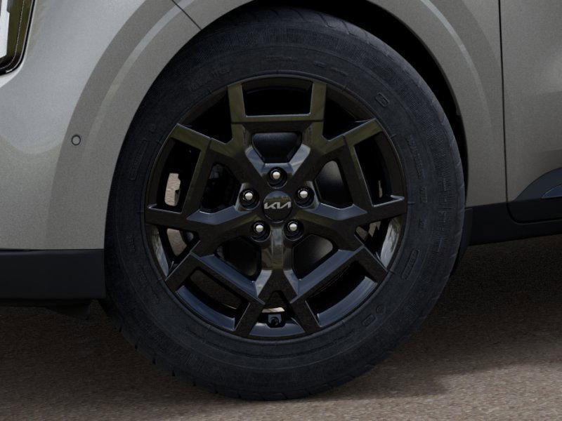 new 2025 Kia Carnival Hybrid car, priced at $55,762