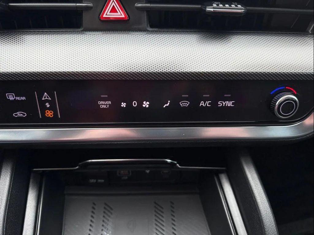 used 2023 Kia Sportage Hybrid car, priced at $34,982