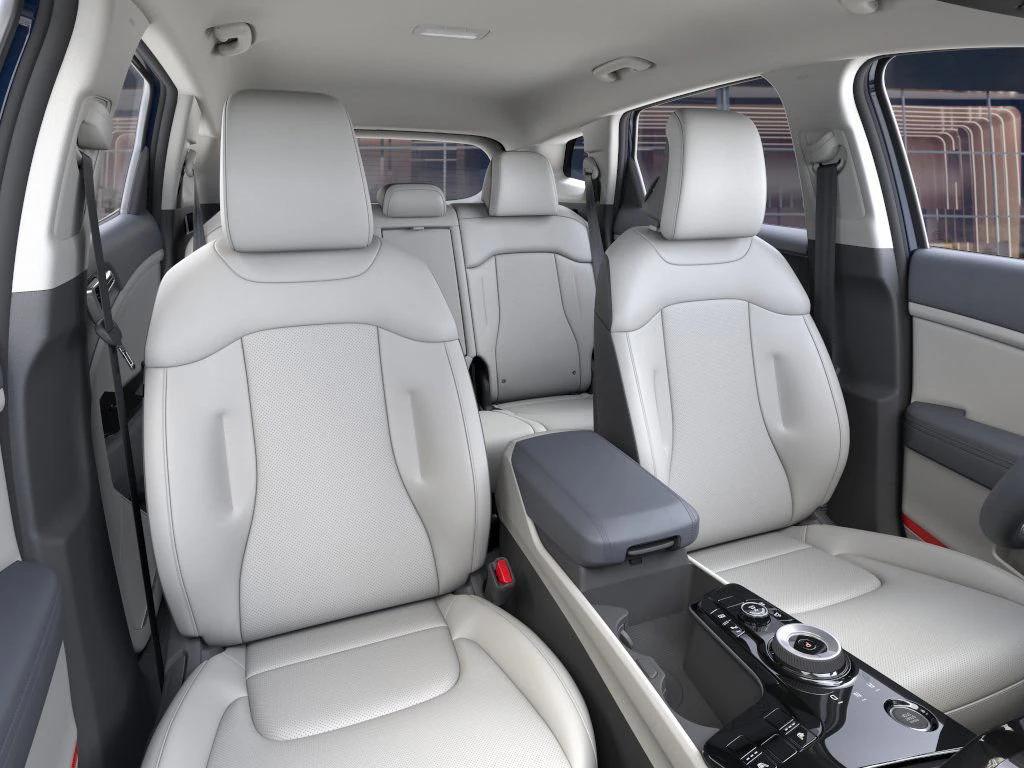 new 2025 Kia Sportage Hybrid car, priced at $33,996