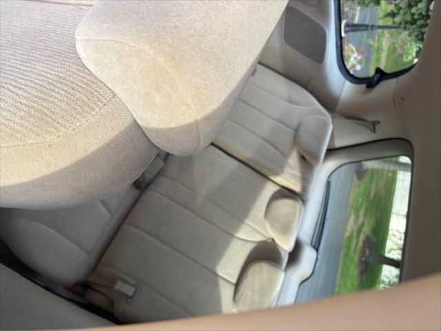 used 2008 Kia Sedona car, priced at $5,499