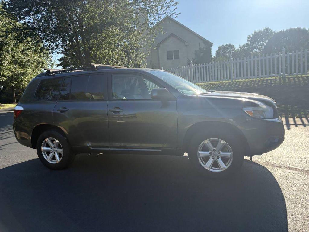 used 2010 Toyota Highlander car, priced at $7,999