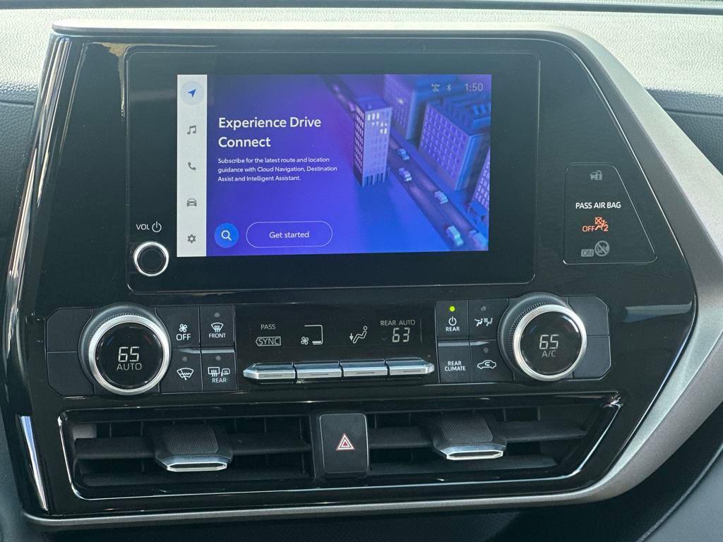 used 2023 Toyota Highlander car, priced at $36,500