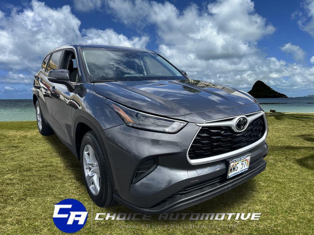used 2023 Toyota Highlander car, priced at $36,500
