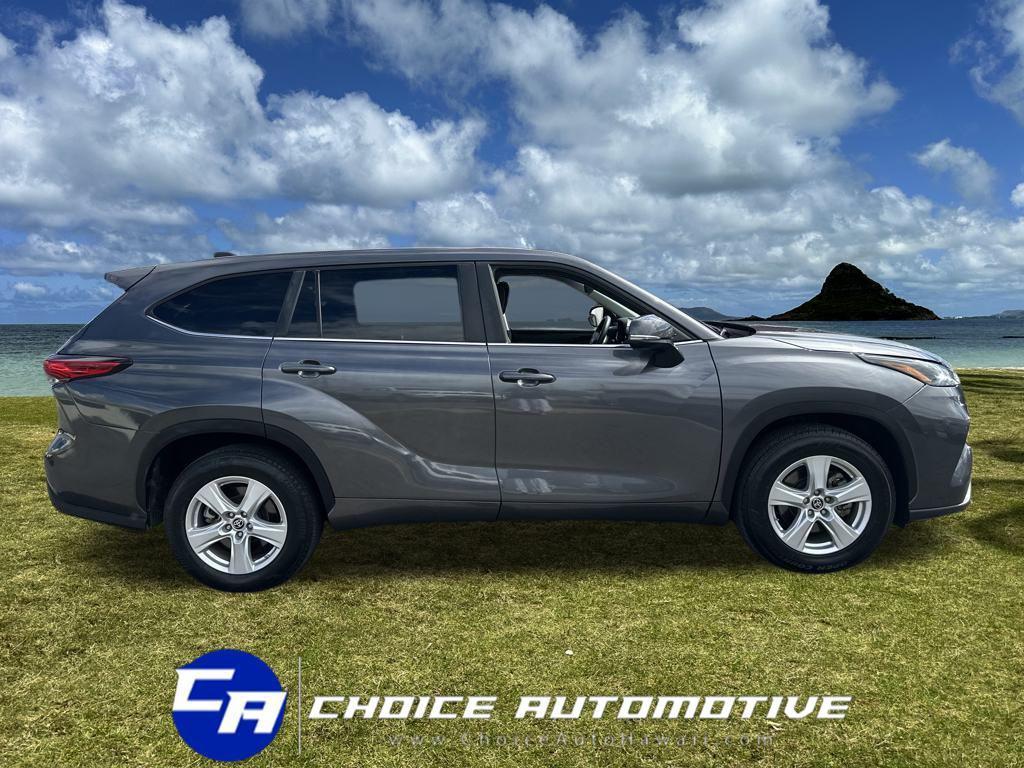 used 2023 Toyota Highlander car, priced at $36,500